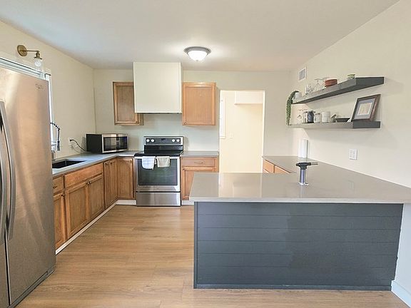 2nd image of 812 Wrights Hollow Rd SE