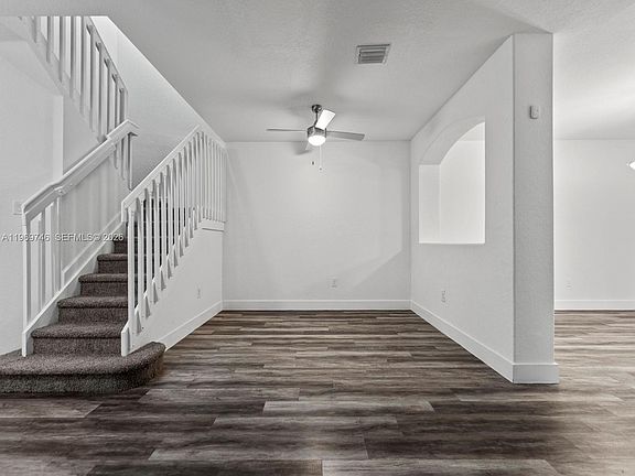5th image of 1399 SE 26th Ave