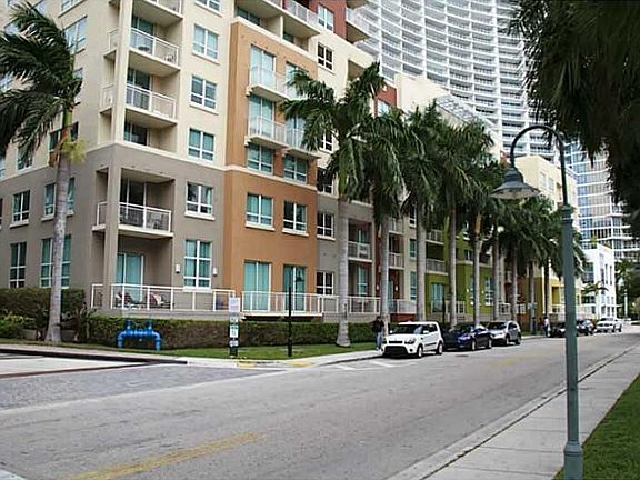 2nd image of 2000 N Bayshore Dr APT 327