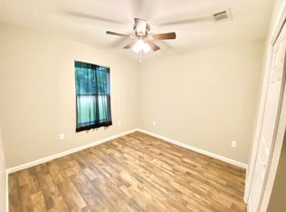 331 Passion Flower St, Defuniak Springs, FL 32433