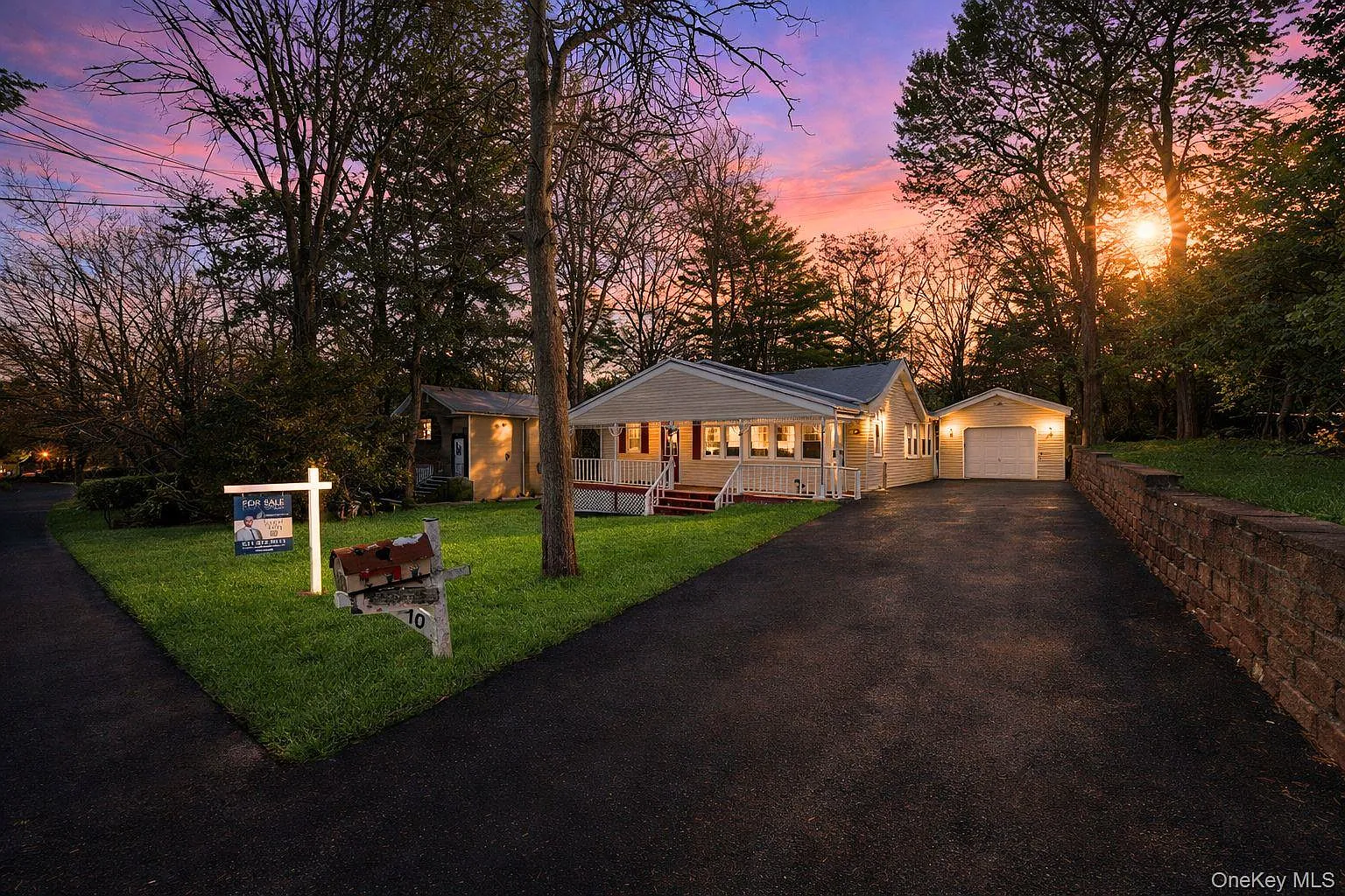 10 Pinedale Avenue photo 1