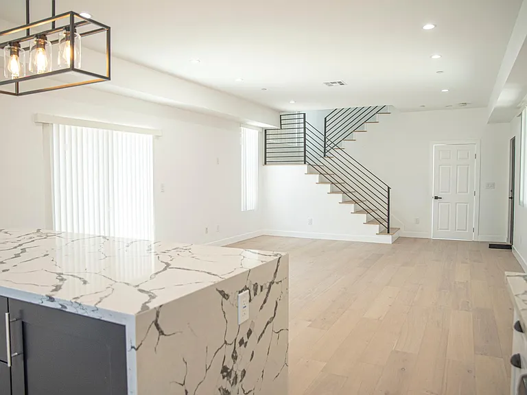 3046 West Blvd — Photo 8