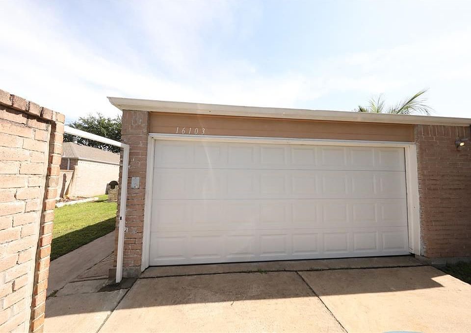 1st image of 16103 Camino Del Sol Dr
