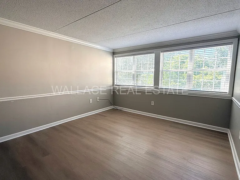 2749 Sullins St #211 — Photo 3