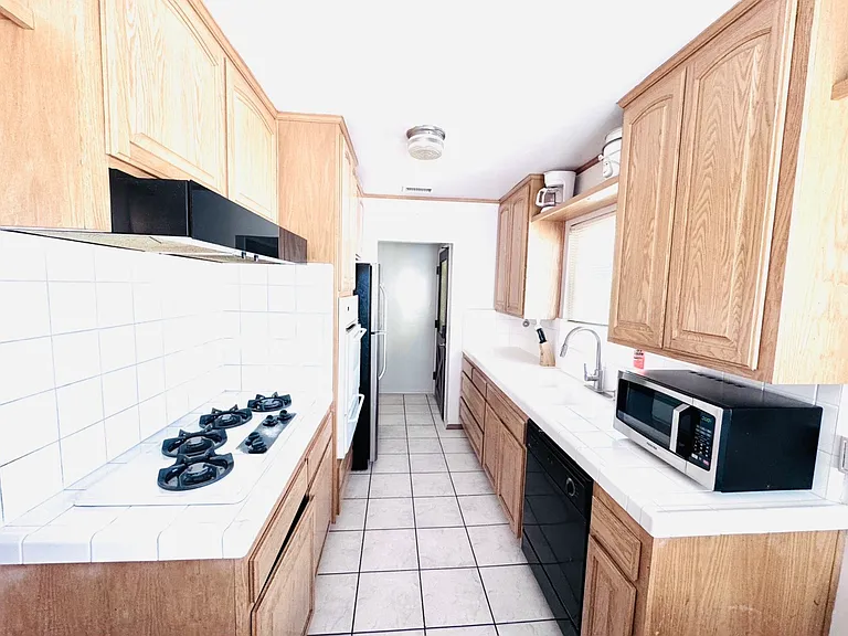 S William Miller Dr — Photo 19
