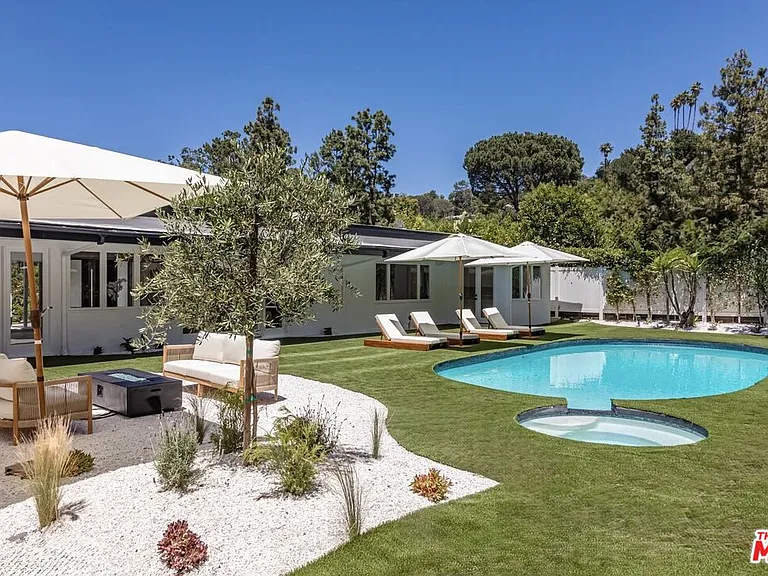 502 Evelyn Pl — Photo 4