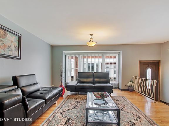 2nd image of 8854 N Prospect St #8854