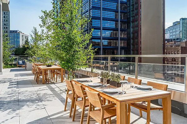 Rented by Promest LLC | media 40