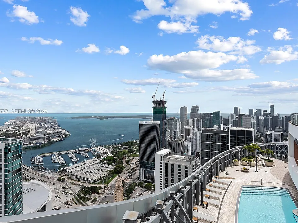 851 NE 1st Ave #Penthouse 5700