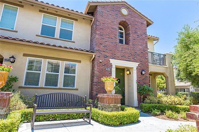 1st image of 28570 Herrera St