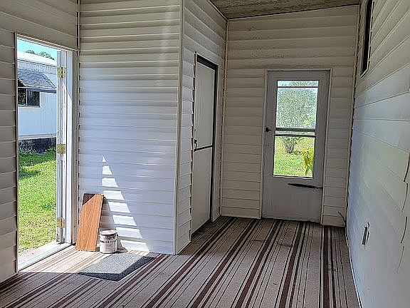 Florida / Screen room