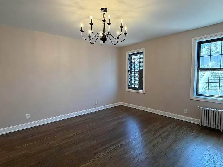 6836 Burns St #B4 — Photo 11