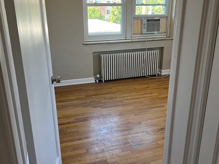 505 N Logan St #11 — Photo 11