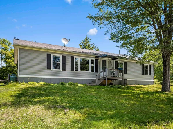 82 Spruce Drive, Tuftonboro, NH 03816