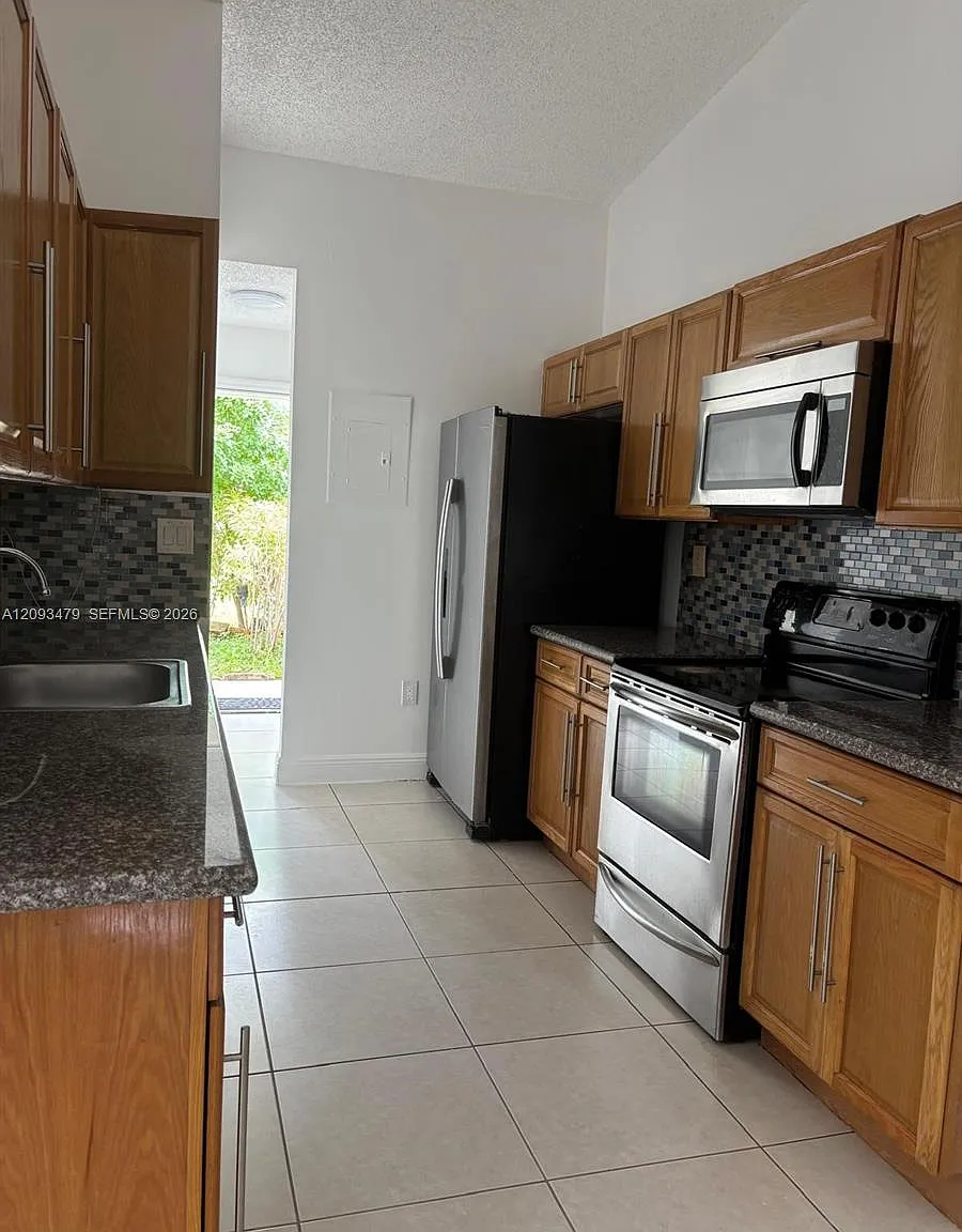 Sierra Ridge Condo D — Photo 1