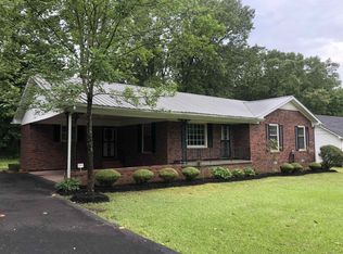 90 Bobbie Ann Dr, Savannah, TN 38372