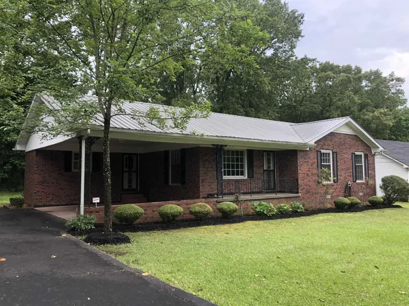 90 Bobbie Ann Dr, Savannah, TN 38372