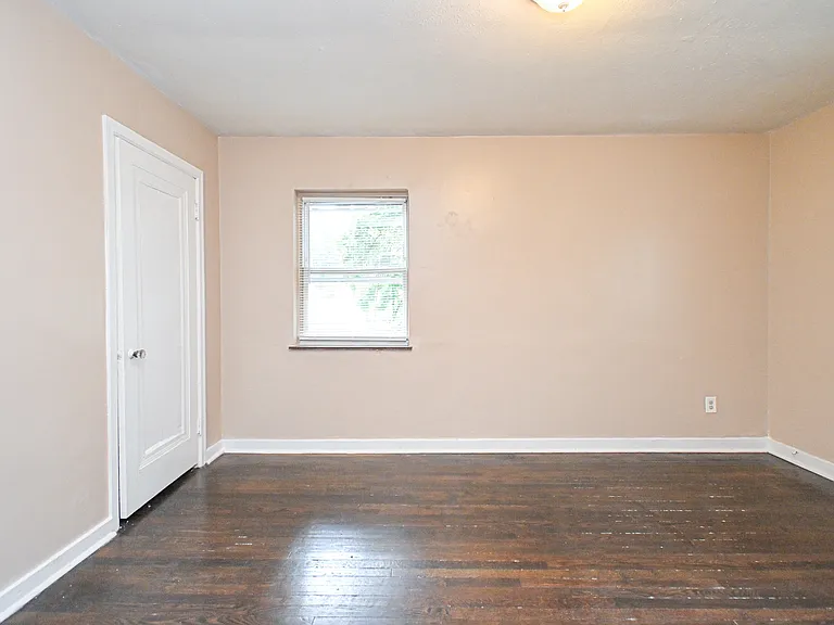 3042 Percy Ave #2 — Photo 14