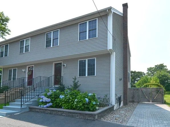 93 Hayward St, Milford, MA 01757