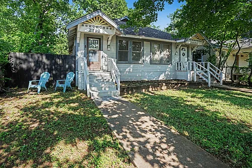 2112 McMillan Ave #B Photo 1