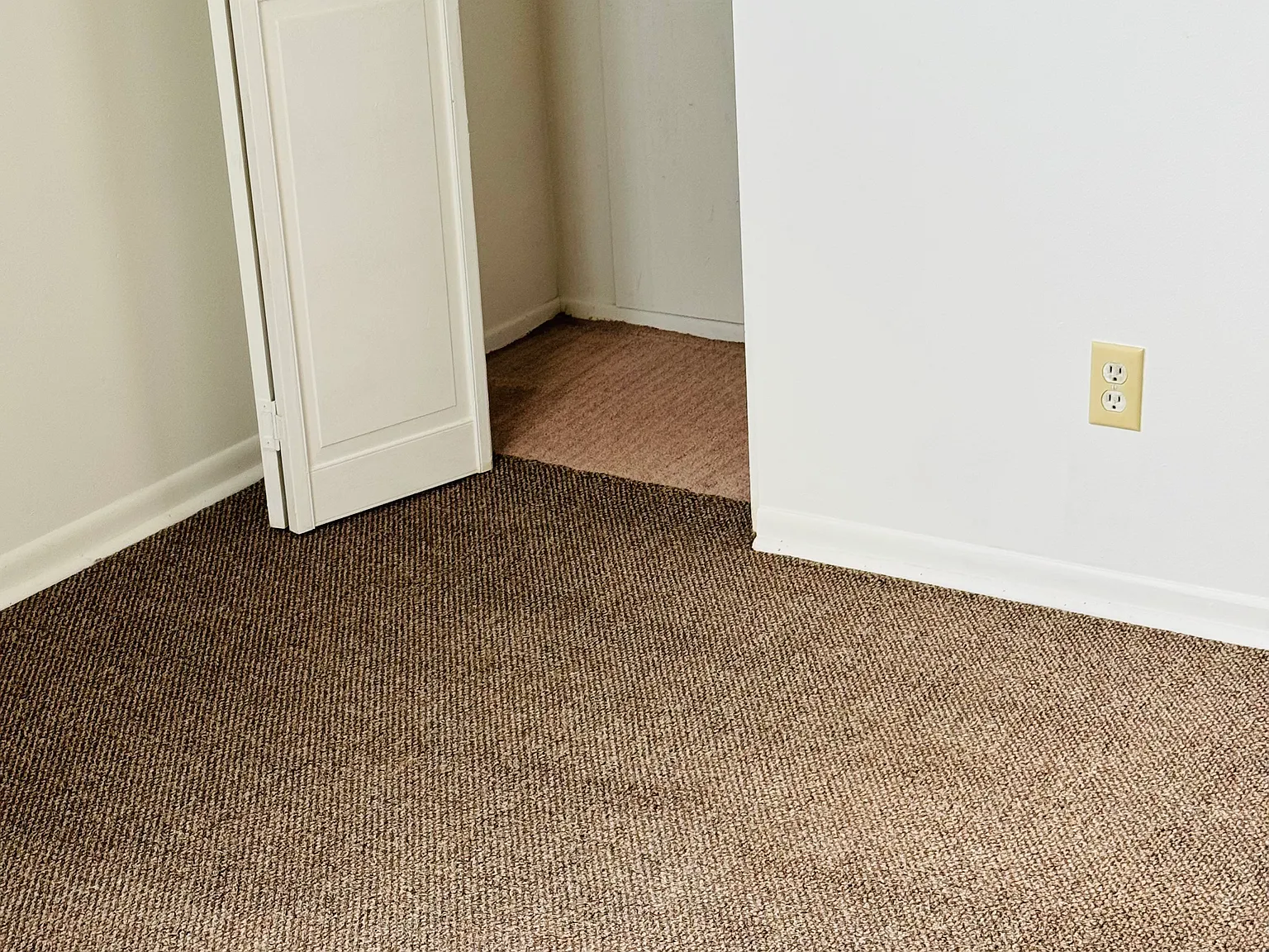 2 bed, 750 sqft, $895 — Photo 3