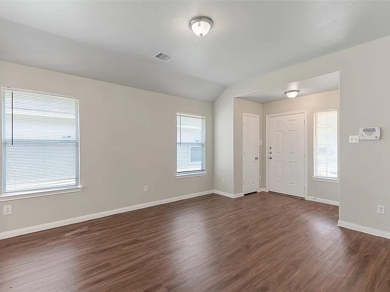 14954 Huntington Willow Ln — Photo 11