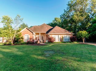 107 S Rosebud Ln, Starkville, MS 39759