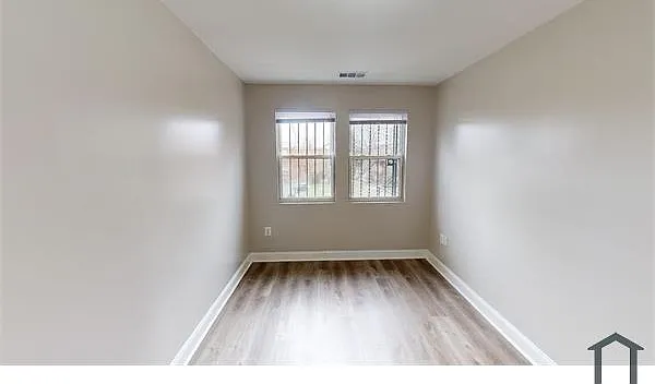 239 Oakwood St SE #2 — Photo 6