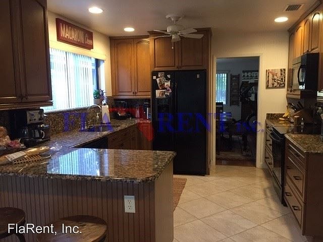 1st image of 250 S Fox Chase Point