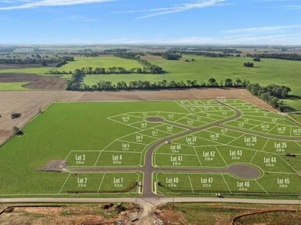 30 Station Dr, Bowling Green, KY 42104