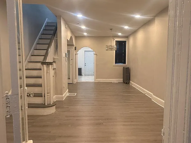 2148 S Lambert St — Photo 3