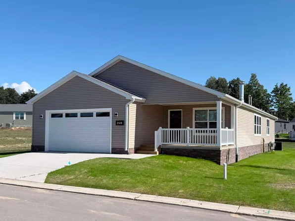 2148 Alta Vista Dr, Traverse City, MI 49686