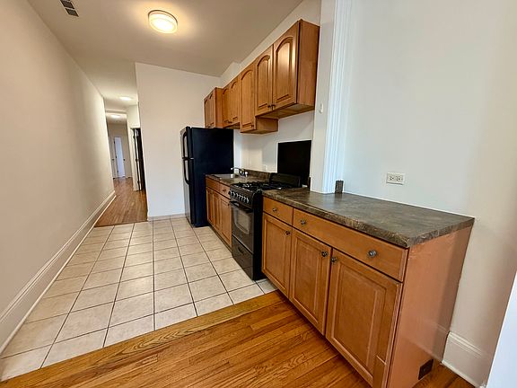 5th image of 859 Halsey St #2E