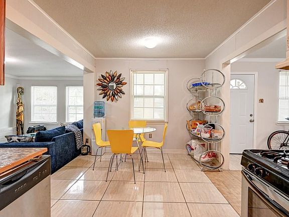 4th image of 3626 De Armas St