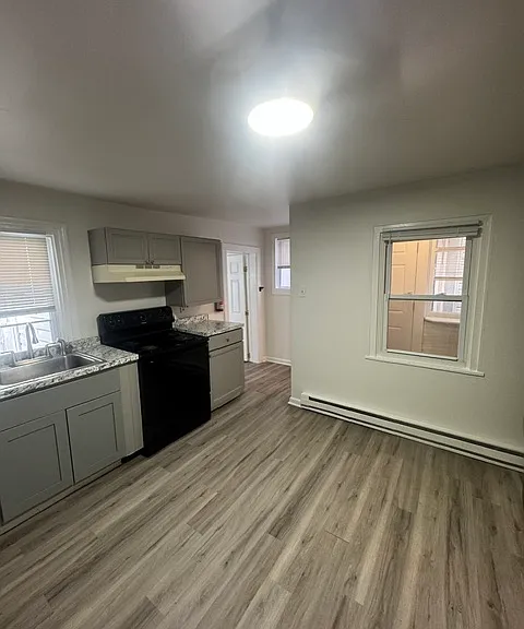 306 Walnut St — Photo 17
