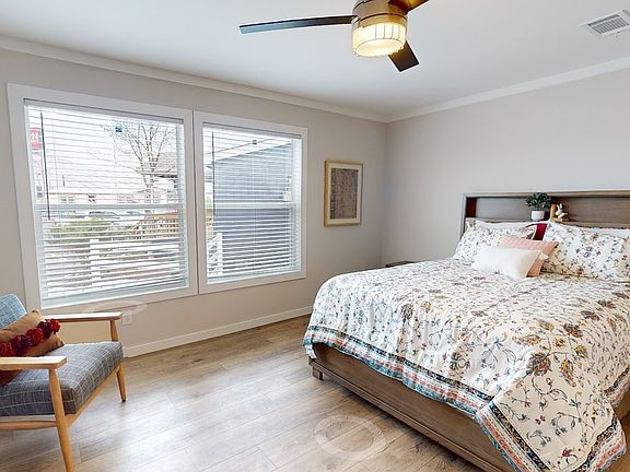 5th image of 674 Mill Run Ave #205