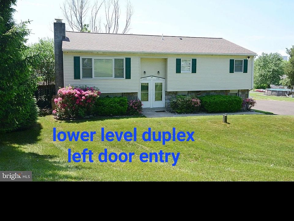 1/2 house, lower level duplex