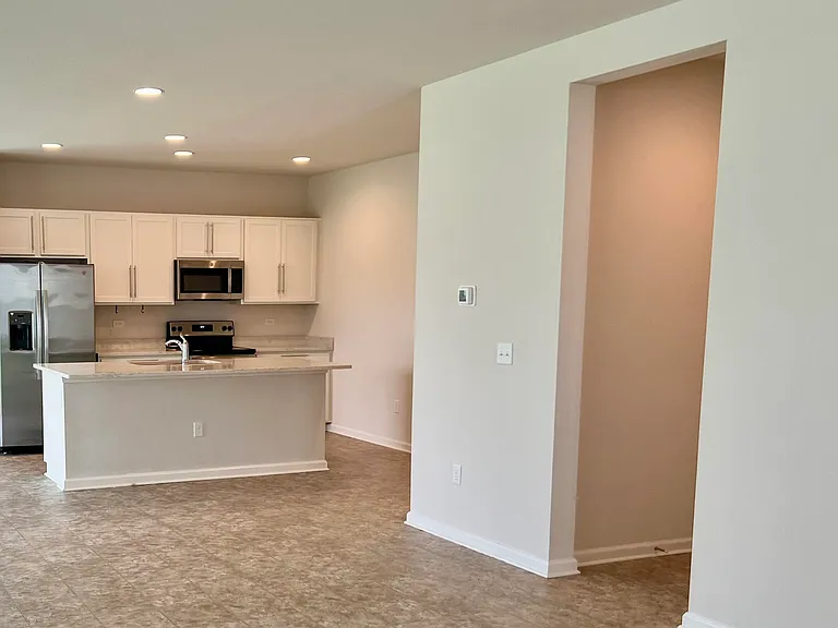 12591 Lake Taylor Ln — Photo 9