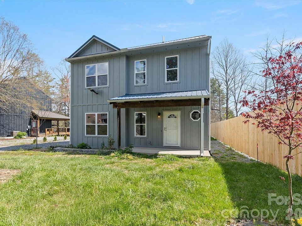 1st image of 84 Poplar St