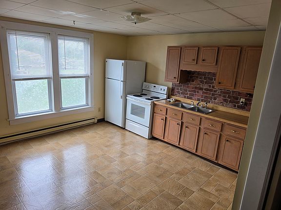 2nd image of 429 Sconondoa St #1