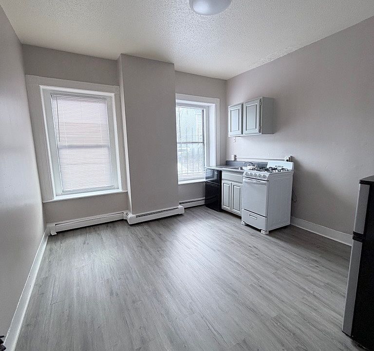 1st image of 5 Union Ave #42