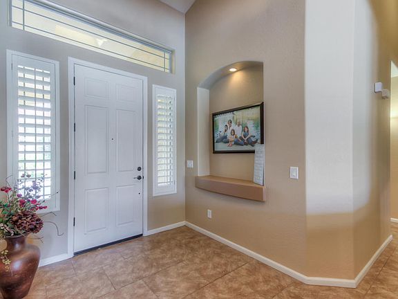 4th image of 15782 W Mercer Ln