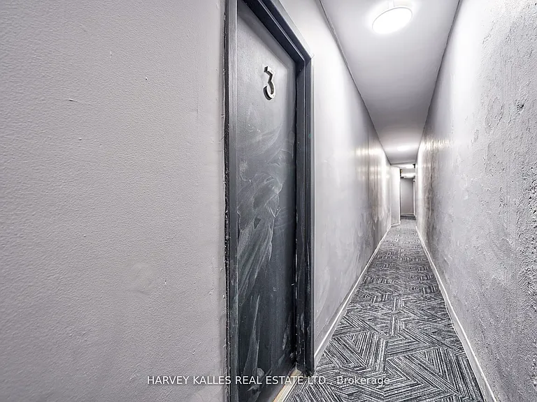 1046 Bathurst St #2 — Photo 6