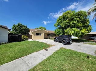 11341 SW 163rd St, Miami, FL 33157