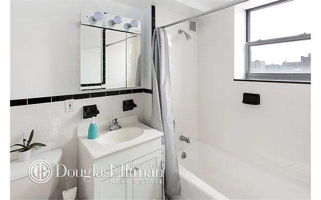 Sold by Douglas Elliman | media 8