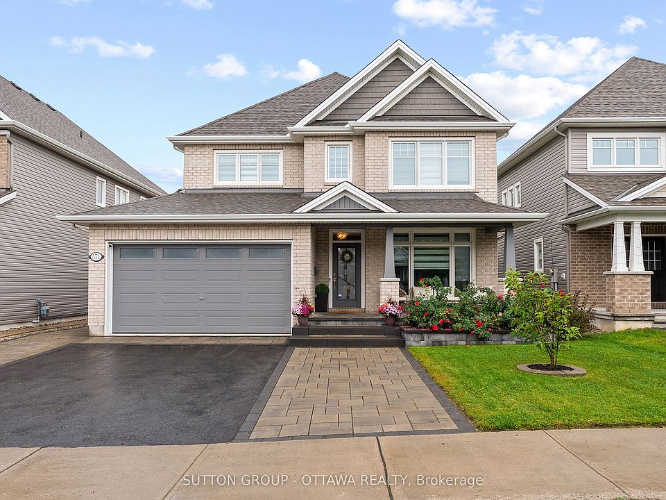1st image of 571 Egret Way