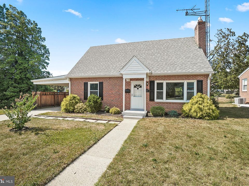 1st image of 607 Grant Pl