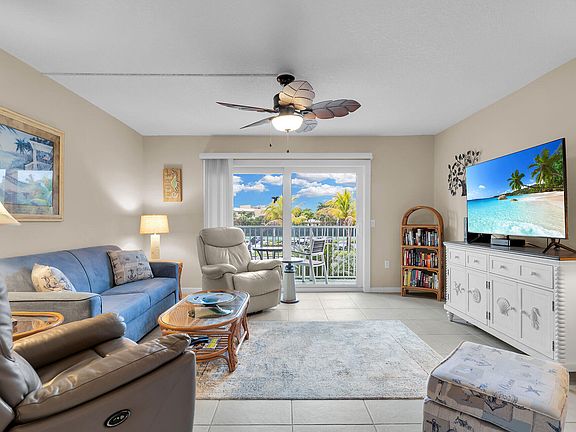 2nd image of 1101 W Ocean Dr #32