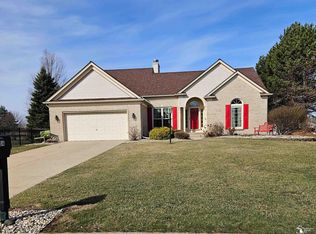 814 Carrington Blvd, Monroe, MI 48161