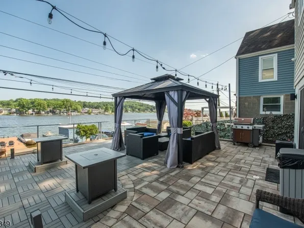 33 S Lakeside Ave, Jefferson Twp., NJ 07849